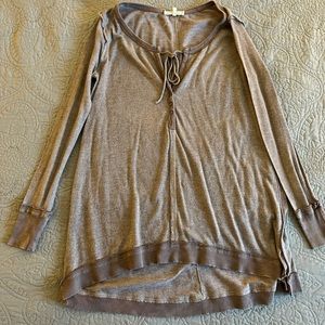 Long Sleeve Knit Blouse Extra Long, Runs Larger.